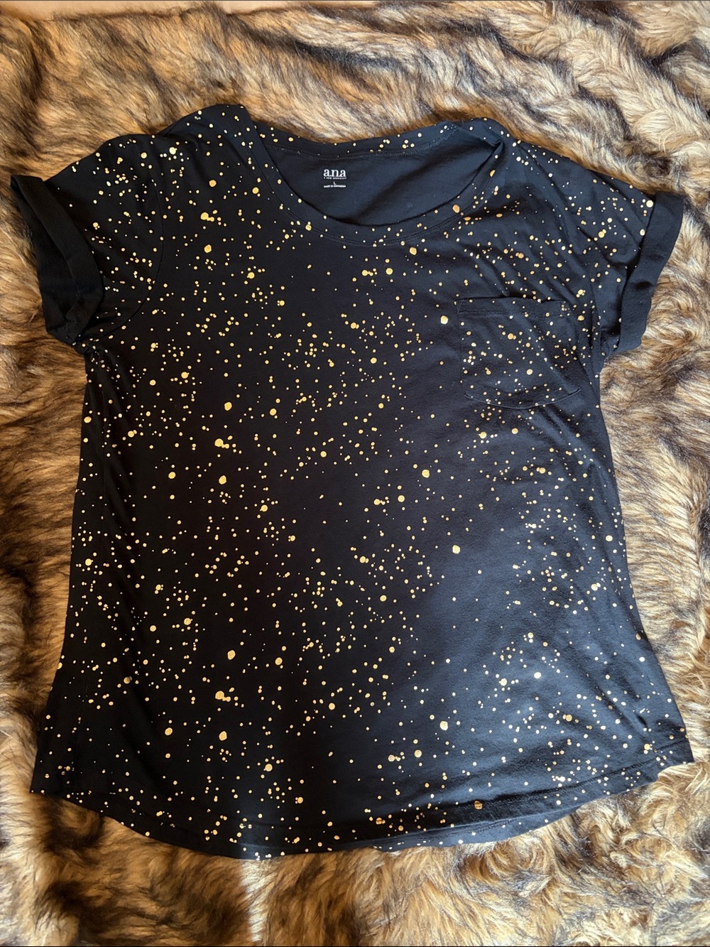 a.n.a Black Tee with Metallic Gold Splatter Accents With Front Pocket Size Large